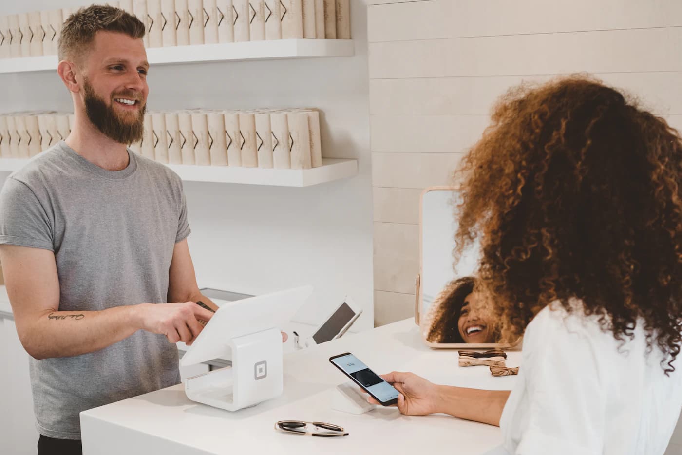 Customer paying through a modern e-commerce checkout